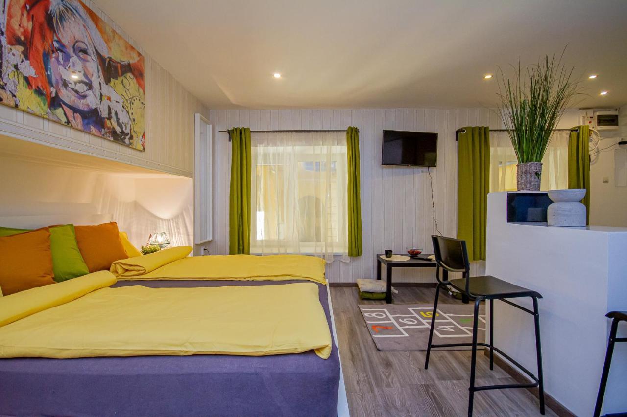 Urania Apartment Budapest Bagian luar foto