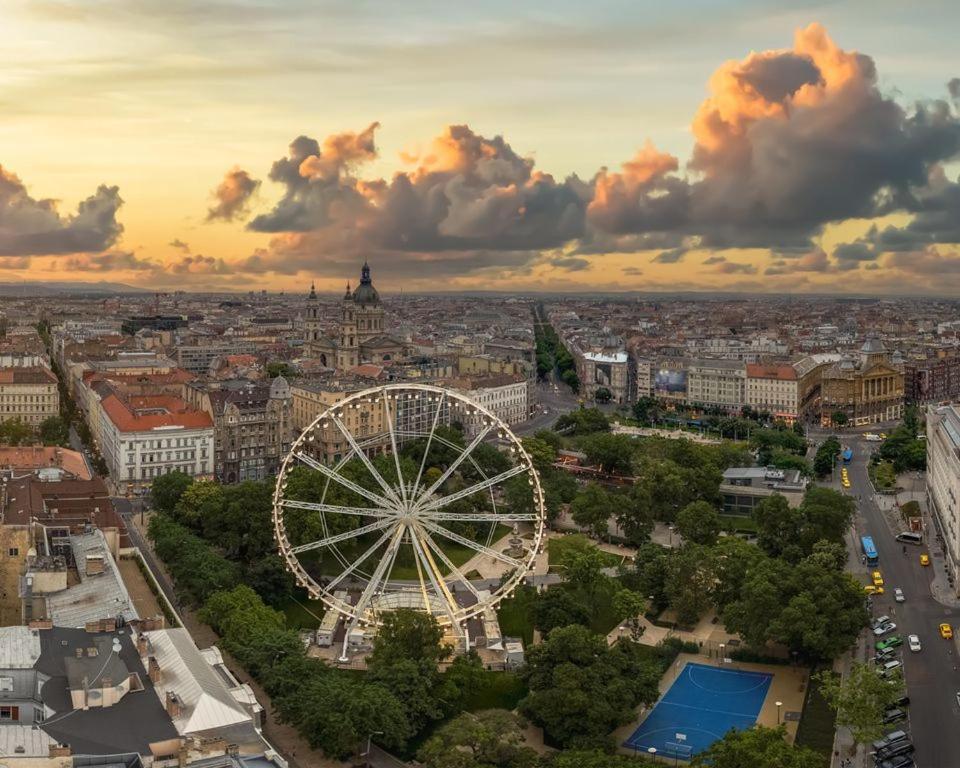 Urania Apartment Budapest Bagian luar foto